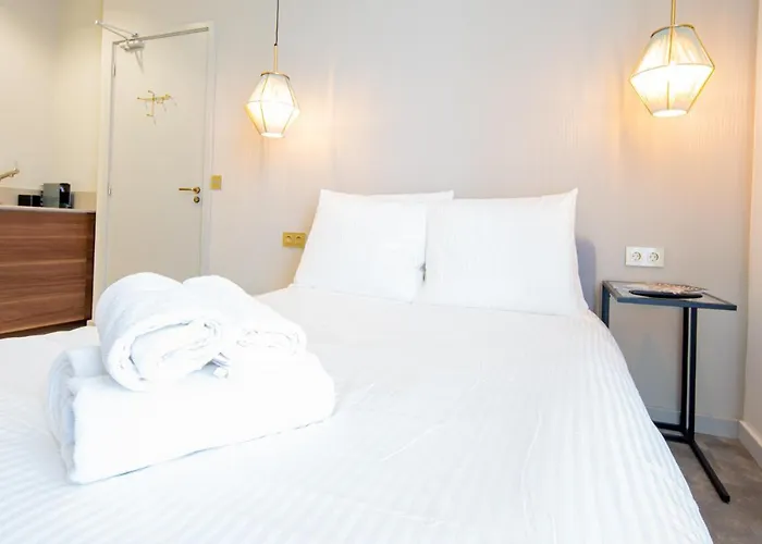 The Den Newly Build 7-minutes From Rotterdam Station App2 Pensión Schiedam