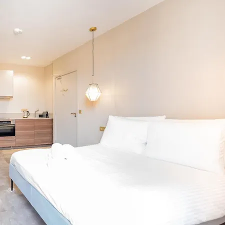 The Den Newly Build 7-minutes From Rotterdam Station App2 3*