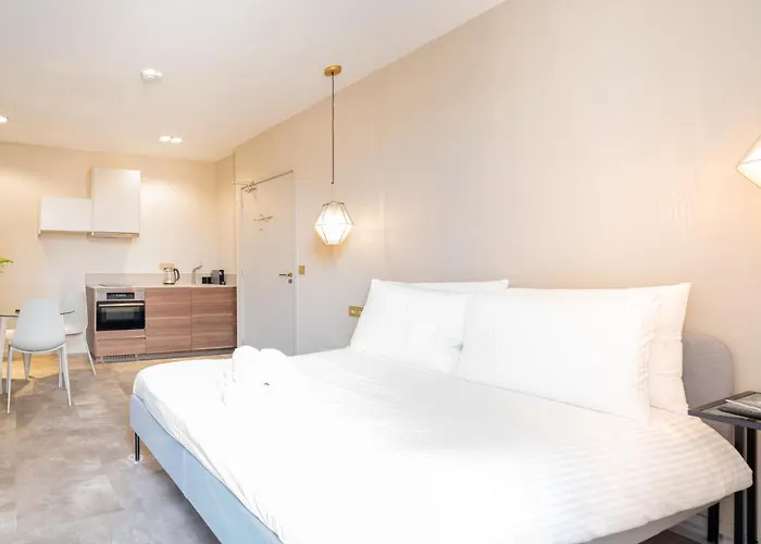 The Den Newly Build 7-minutes From Rotterdam Station App2 3*